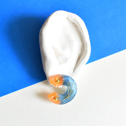 ステンレスピアスC型小青×オレンジ 1枚目の画像