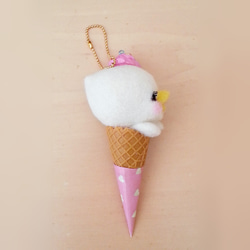 メルヘン♡レトロなバッグチャーム ～アイスクリームのアヒルちゃん～ 3枚目の画像