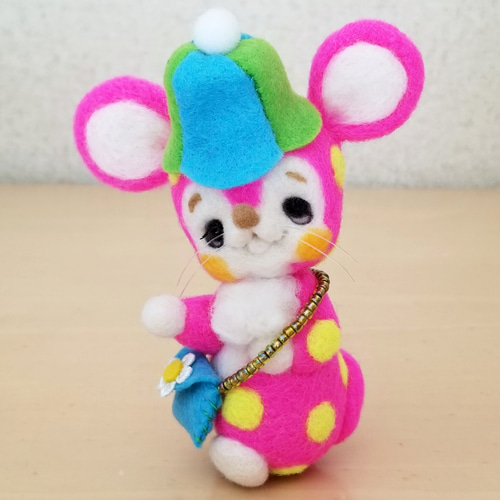 ハンドメイド　作家　ぬいぐるみ　ねずみちゃん ハンドメイド 作家 ぬいぐるみ ねずみちゃん （編みぐるみの