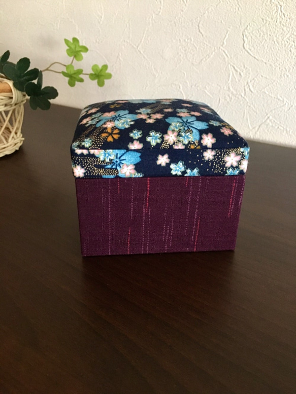 和のインテリアボックス『青の桜』〜キュービック〜　小物入れ　アクセサリーボックス カルトナージュ 3枚目の画像
