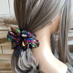 ♻︎AQ ETHICAL UPCYCLE HAIR ACCESSORIES ‖SLIK SCRUNCHIE シュシュ 2枚目の画像