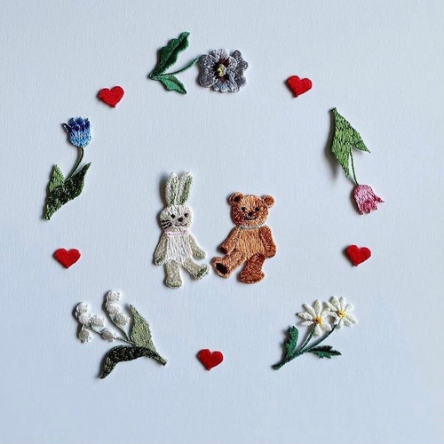 うさぎのEmma（エマ）ちゃん/刺繍アイロンワッペン ワッペン