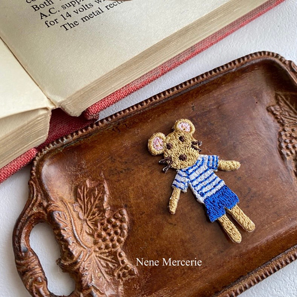 ネズミの男の子Poireau（ポアロ）くん/刺繍アイロンワッペン 2枚目の画像