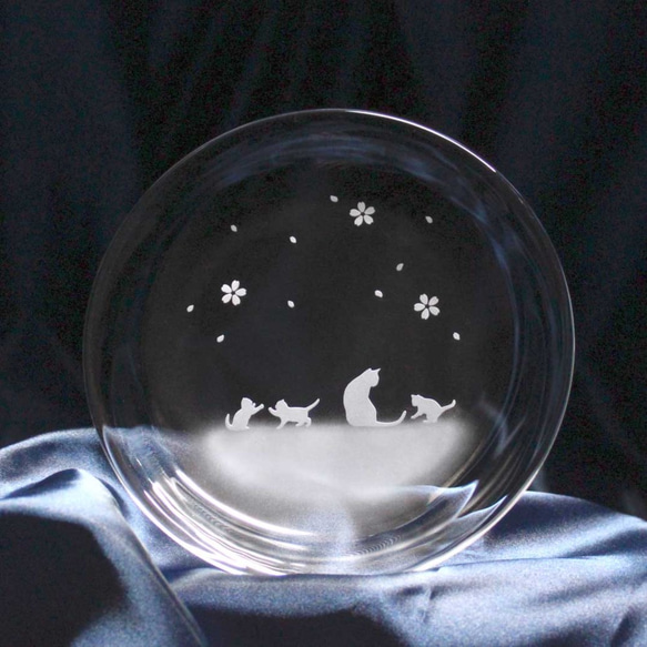 【櫻花飛舞的季節】貓咪玻璃小盤子 ★客製化刻字ＯＫ 第1張的照片