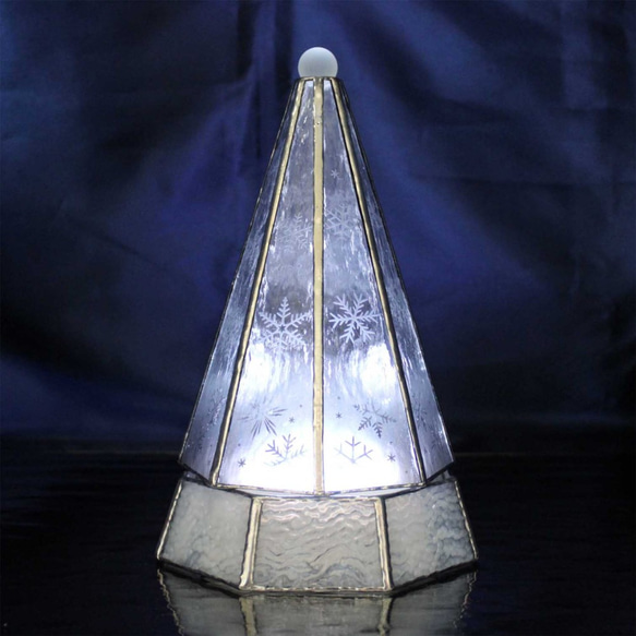 【大人のクリスマスツリー／雪と氷の世界】（Ｌサイズ）ステンドグラス･ランプ,LEDライト付　★送料無料 3枚目の画像