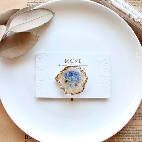 かすみ草のマーブル♡ヘアゴム ハンドメイド レジン ブルー 水色 花