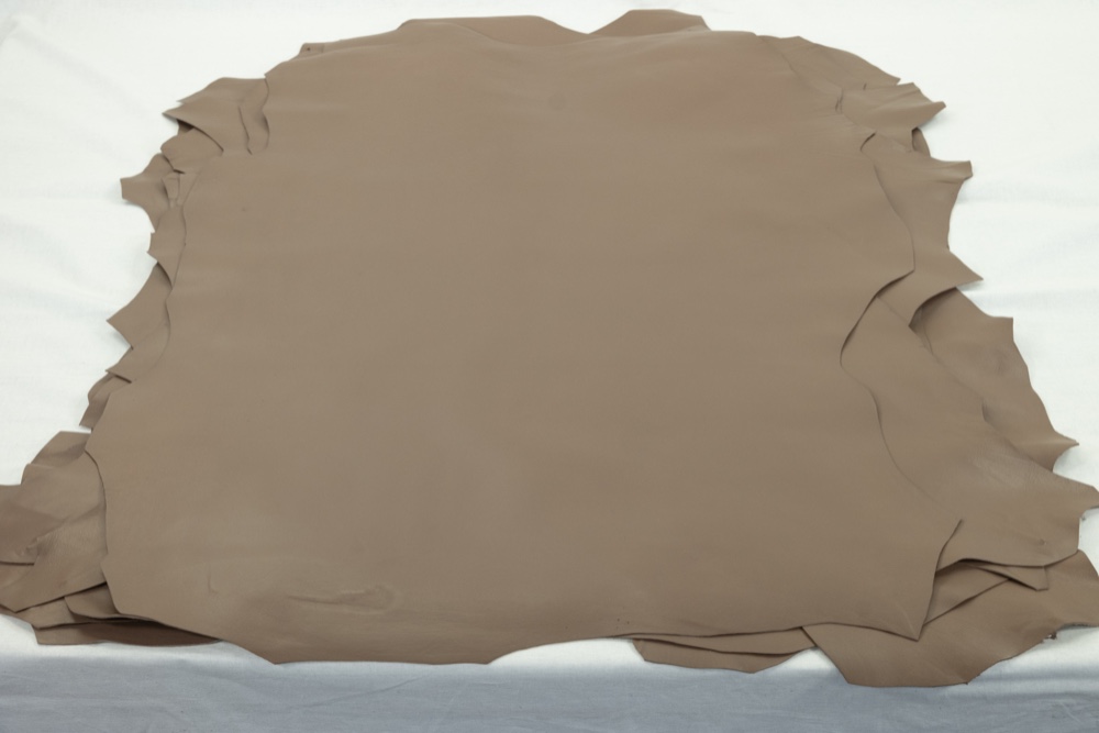 アレックラム ソフト #766 オーク - Arec Lamb Soft - 子羊革 天然皮革 Leather