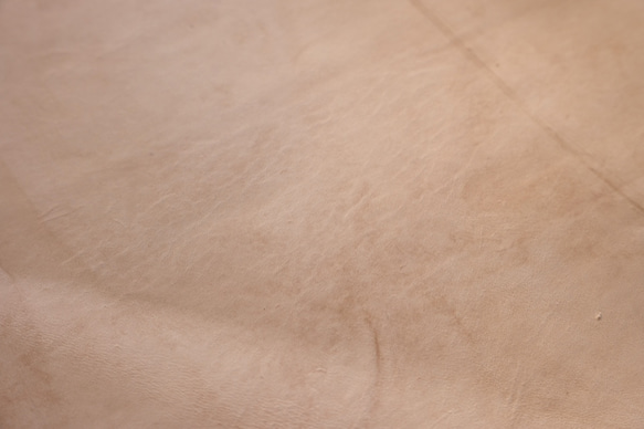ヌメシープ クラスト  フルベジ - Veg Sheep Crust - 羊革 天然皮革 Leather 植物タンニン鞣 3枚目の画像