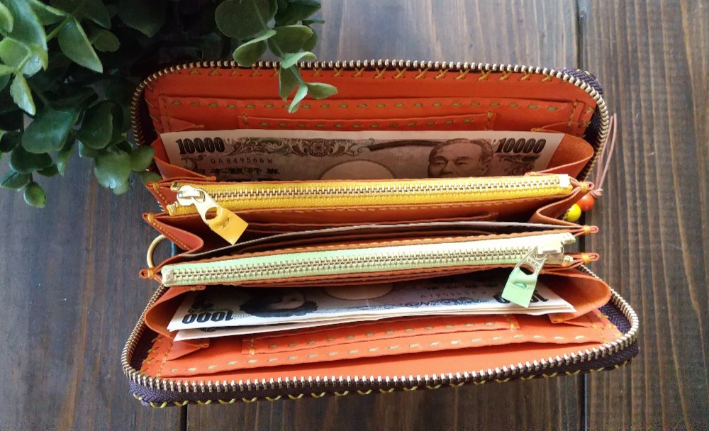 小さなダブルファスナーの長財布（チョコオレンジ）
