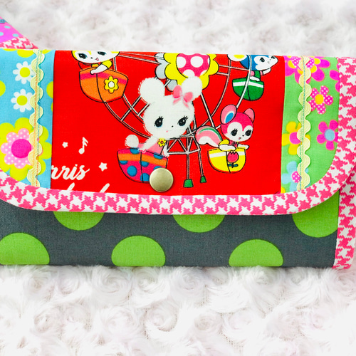 昭和レトロアニマル ハニーチューンの長財布 赤色長財布 長財布