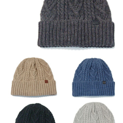 秋冬向け素材　　手編み風の太糸で編み　～ローゲージケーブルニット帽～ 4枚目の画像