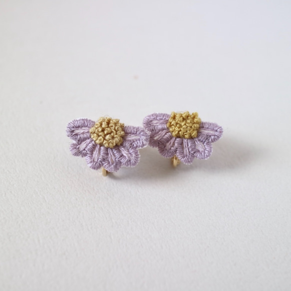 marguerite purple イヤリング/ピアス 1枚目の画像