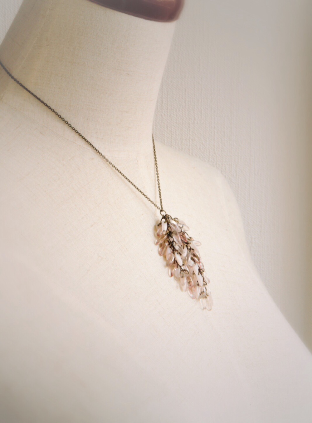 さくら色のネックレス