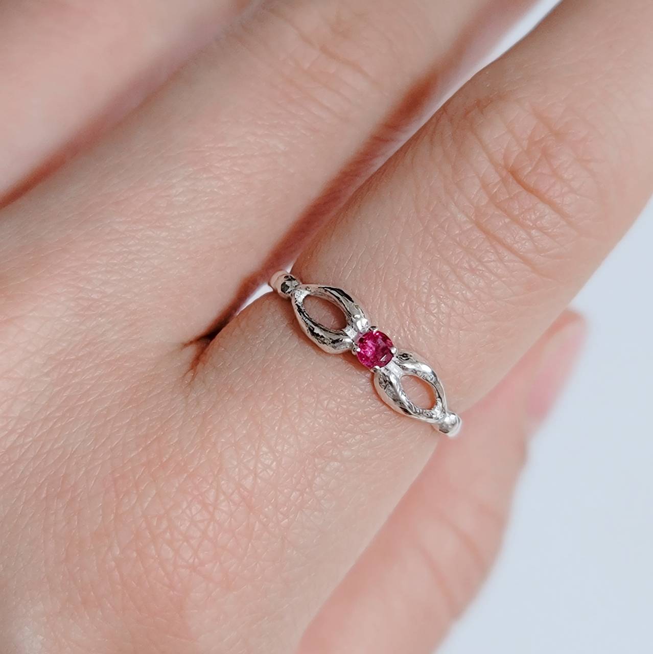 『天然石』リボンモチーフピンクトルマリン　silver　ring