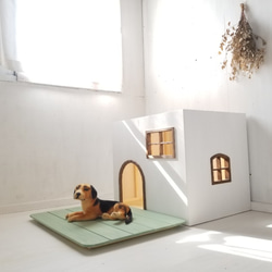 手作りの可愛い犬小屋　ウッドデッキにもなる屋根付き　オーダー可能　ミントグリーン　ドッグハウス　キャットハウス　 1枚目の画像