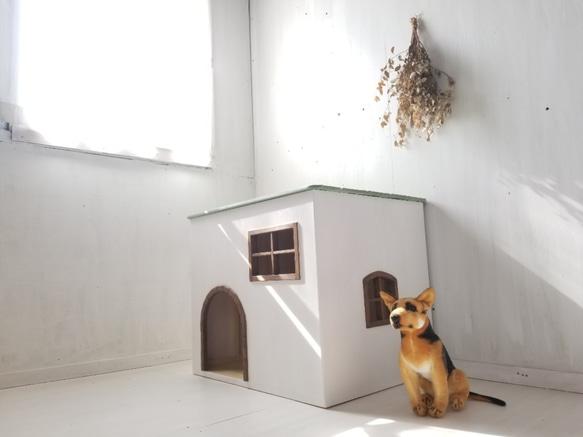 手作りの可愛い犬小屋　ウッドデッキにもなる屋根付き　オーダー可能　ミントグリーン　ドッグハウス　キャットハウス　 4枚目の画像