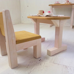 豆椅 堅固的木製嬰兒椅 天然油漆 可訂購 兒童房 商店固定裝置 兒童角 天然家具 可愛 第1張的照片
