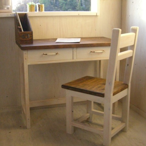 無垢ヒノキで造る家具 アンティーク風 学習机 作業台 ミシン台 