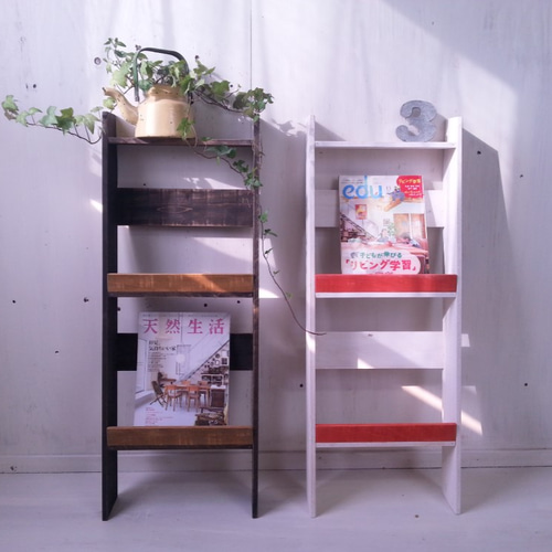 アンティークテイスト 無垢材で造る マガジンラック 2段