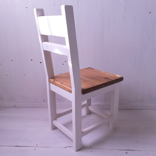 無垢ヒノキで造る家具 アンティーク風 背もたれ付チェア 椅子 イス