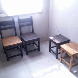 無垢ヒノキで造る家具　アンティーク風　シンプル角スツール　椅子　飾り台　イス　オーダー可　店舗什器　シンプルインテリア 5枚目の画像