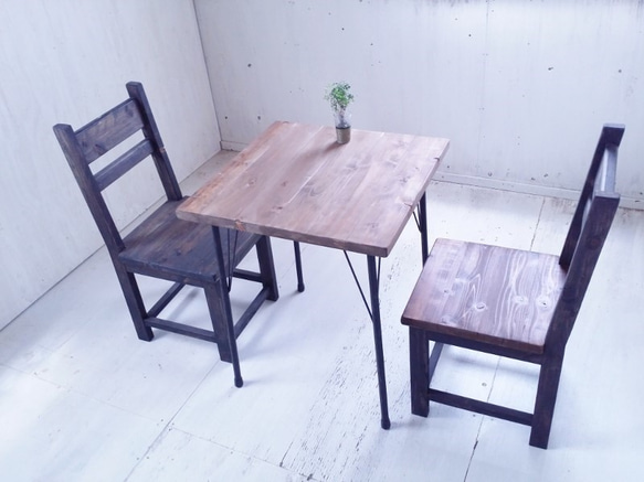 アンティーク風　ダイニングテーブル　サイドテーブル　鉄脚　アイアン脚　１人～２人用　カフェテーブル　オーダー可　テーブル 2枚目の画像