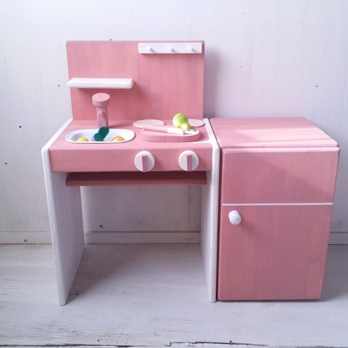 ピンク色のおままごとキッチン デスクタイプと冷蔵庫のお得なセット 木