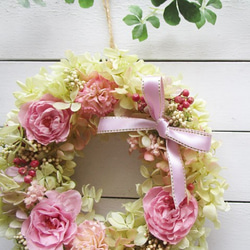 バラとカーネーションのリース（ピンク）～長く飾れるプリザーブドフラワー～[F211030] 3枚目の画像