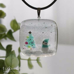 クリスマスツリーと雪だるま　ガラス　ネックレス　ペンダント　 1枚目の画像