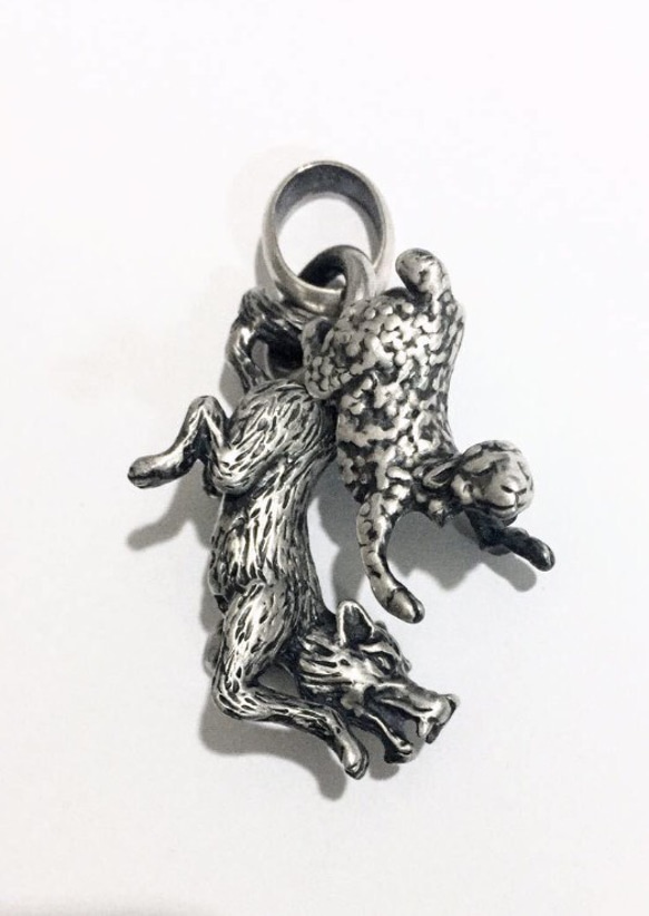 羊の皮を被った狼 ペンダントトップ シルバー925 ペンダントトップ