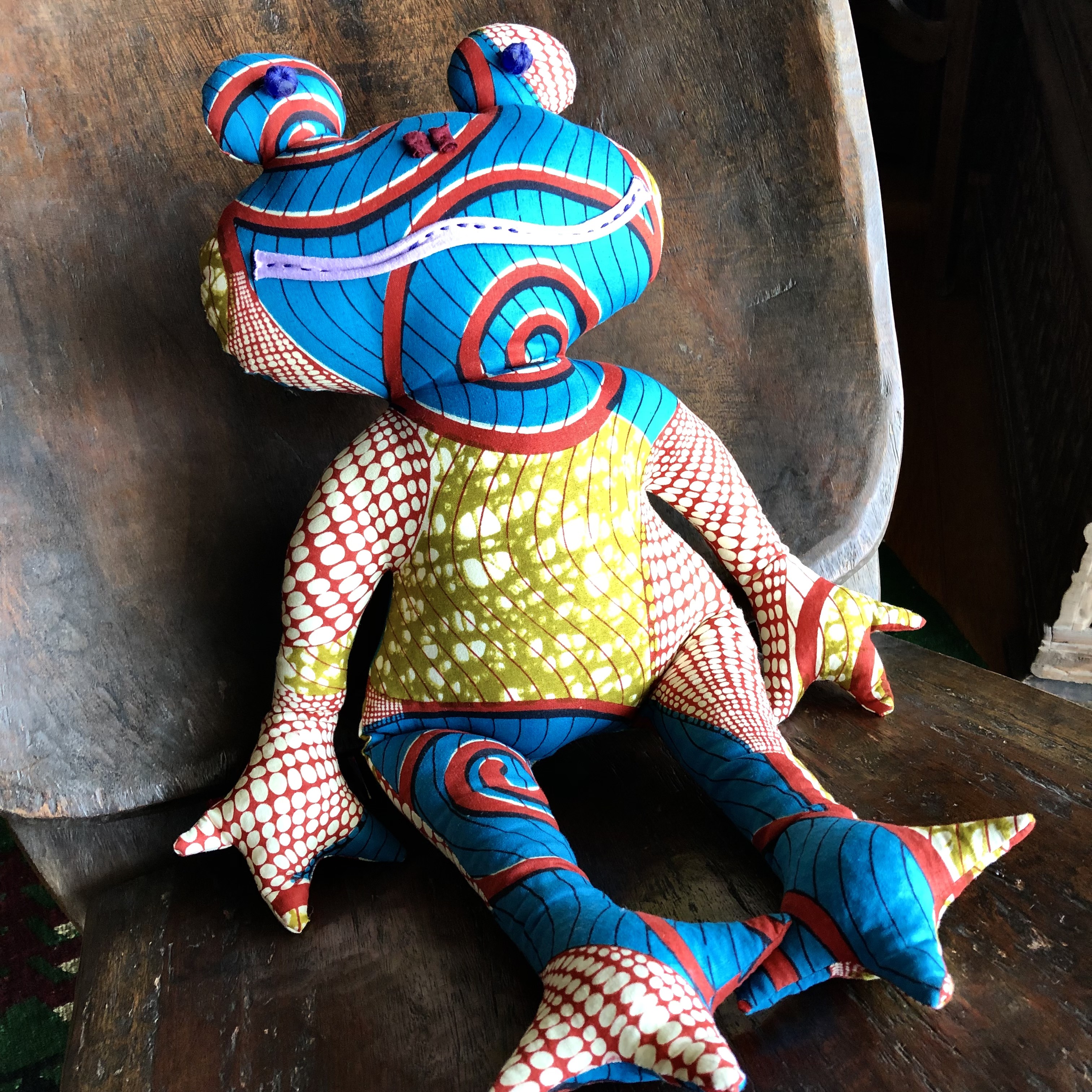 チャレッグ　アフリカンプリントのカエル