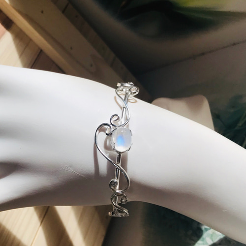 レインボー ブルームーン ストーン ハンドメイド シルバーバングル