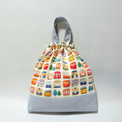 電車いっぱい《オフホワイト》　体操服入れ　お着替え巾着 2枚目の画像