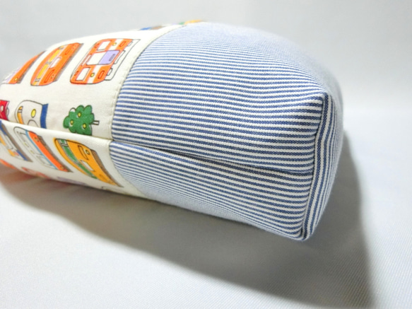 電車いっぱい《オフホワイト》　体操服入れ　お着替え巾着 4枚目の画像