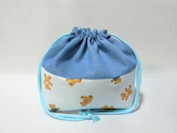 北欧柄・ベア　くまくん　お弁当入れ 1枚目の画像