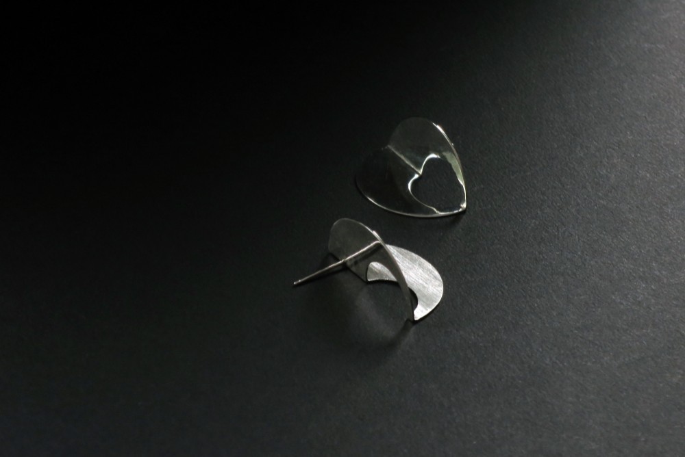 circle earrings イヤリングも可能