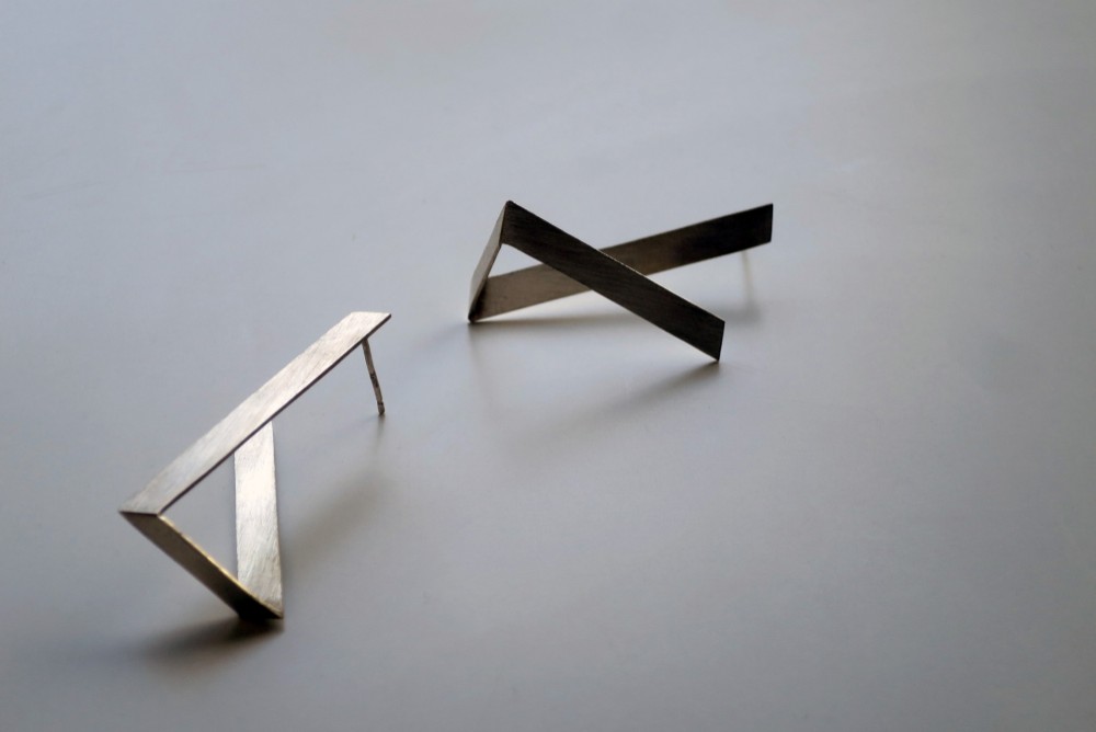 isometric earrings イヤリングも可能