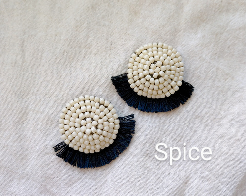 新品未使用！ 黒 ビーズ 刺繍 トップス チュニック エスニック