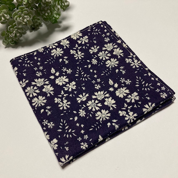 ❁送料無料❁ 25×25cm ❁ガーゼハンカチ❁リバティ カペル（パープル） 1枚目の画像