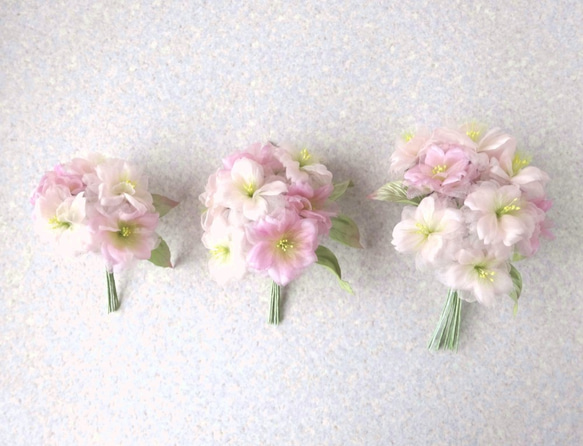 ほんのりピンクの桜 S * 2種シルク製 * コサージュ 髪飾り 1枚目の画像