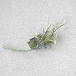 ミニひまわりと野の草花 * ビロード製 * コサージュ 3枚目の画像
