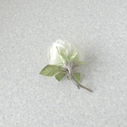 静かなオフホワイトの薔薇 S * シルク絖製 * コサージュ 5枚目の画像