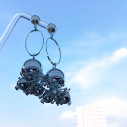 #95    シルバー　メタル　ビッグ　ボール　オーバル　じゃらじゃら　シンプル　ピアス 1枚目の画像