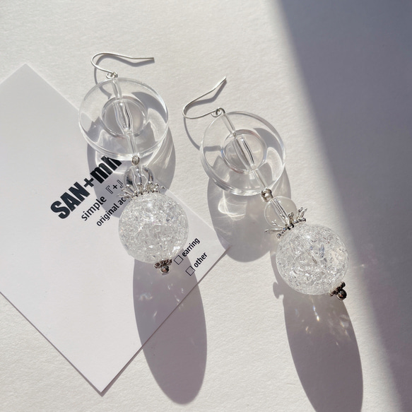 S147    再販♡    クリア　クラック　シルバー　メタル　サークル　ボール　個性派　ピアス　イヤリング 2枚目の画像