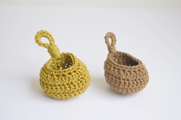 おうちでつくる「編みぐるみ」　アクリル素材 とナイロン素材　 1枚目の画像