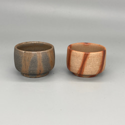 備前焼 ぐい呑2個組 青備前、緋襷 木箱入り おちょこ・ぐい呑み・徳利