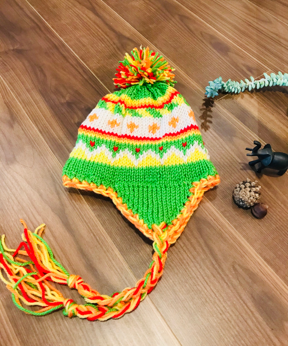 ウールニット帽 耳あて付き オレンジと緑　ヴィヴィアンウエストウッド 受注制作】耳あて付ニット帽（幼児・子供用）＊黄緑×オレンジ＊ ニット