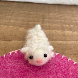 羊毛フェルト☆小さな羊コースター2枚セット 2枚目の画像