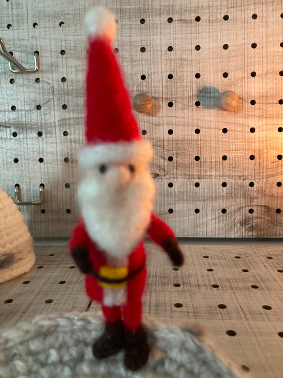 クリスマス 白いお家の小物入れ＆サンタクロースのコースター(トナカイ付き)羊毛フェルト 6枚目の画像