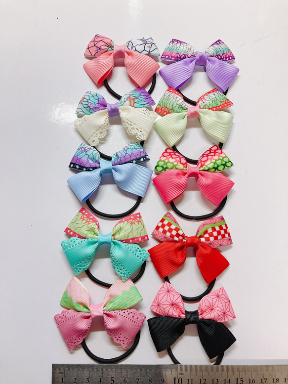 ローズリボン(赤いハート)のヘアゴム ♡ハンドメイド 赤色リボン ヘアゴム 髪飾り コスプレ衣装小物 ハンドメイド 赤